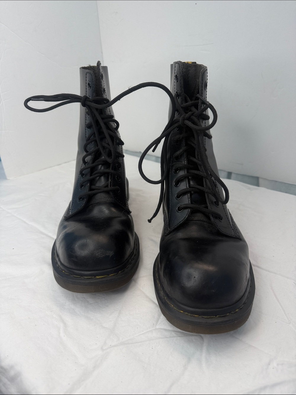 Dr. Martens 1919 LEATHER MID CALF BOOT in black